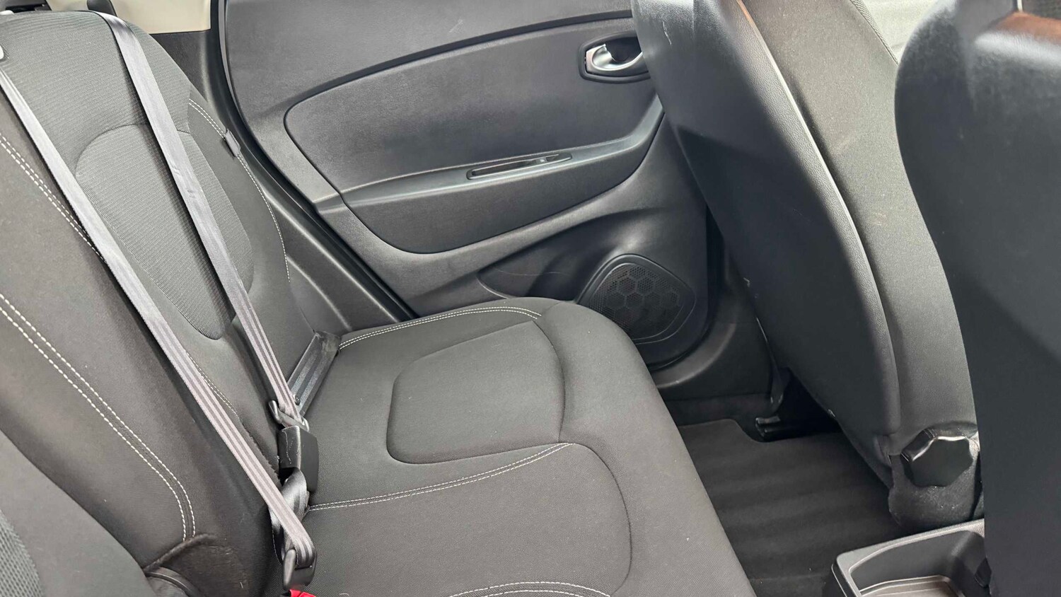 Used Renault Captur for sale - 77860955: Photo 34