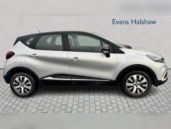 Used Renault Captur 2018 for sale - 77860955: Photo