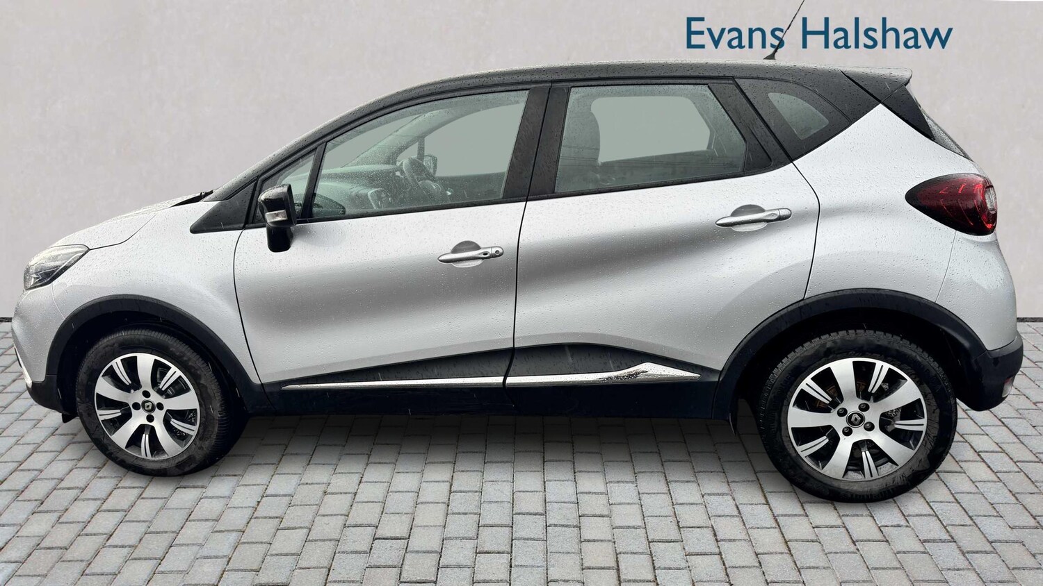 Used Renault Captur for sale - 77860955: Photo 6