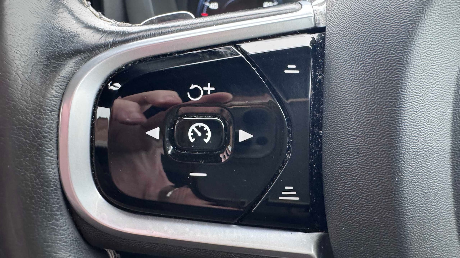 Used Volvo XC60 for sale - 77859112: Photo 17