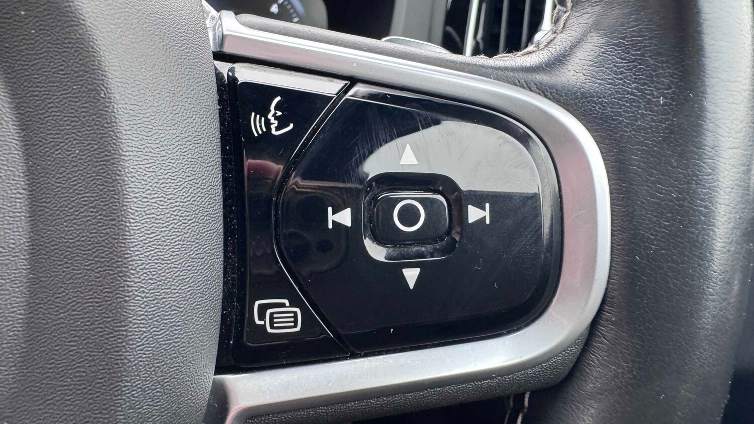 Used Volvo XC60 for sale - 77859112: Photo 19