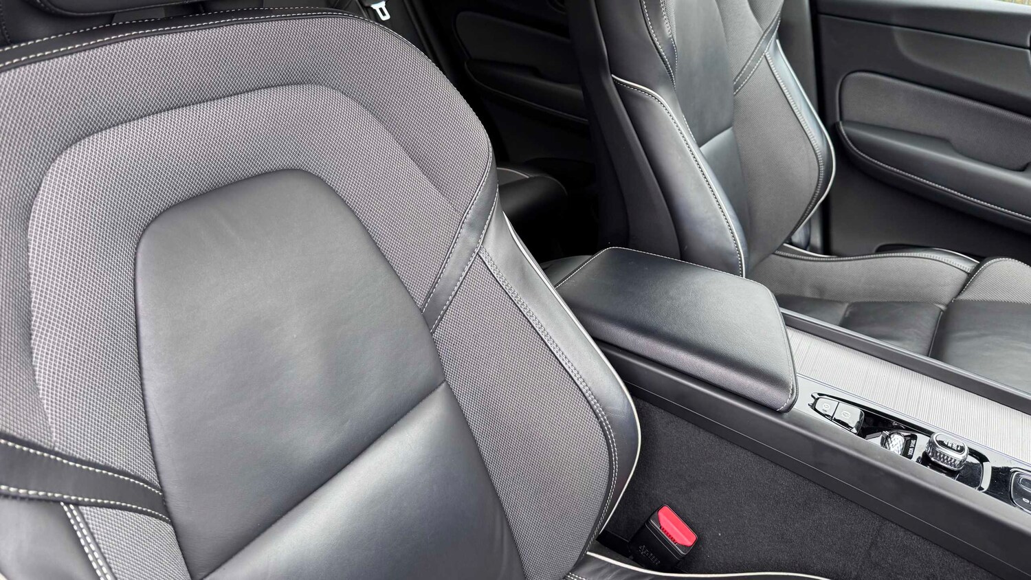 Used Volvo XC60 for sale - 77859112: Photo 33