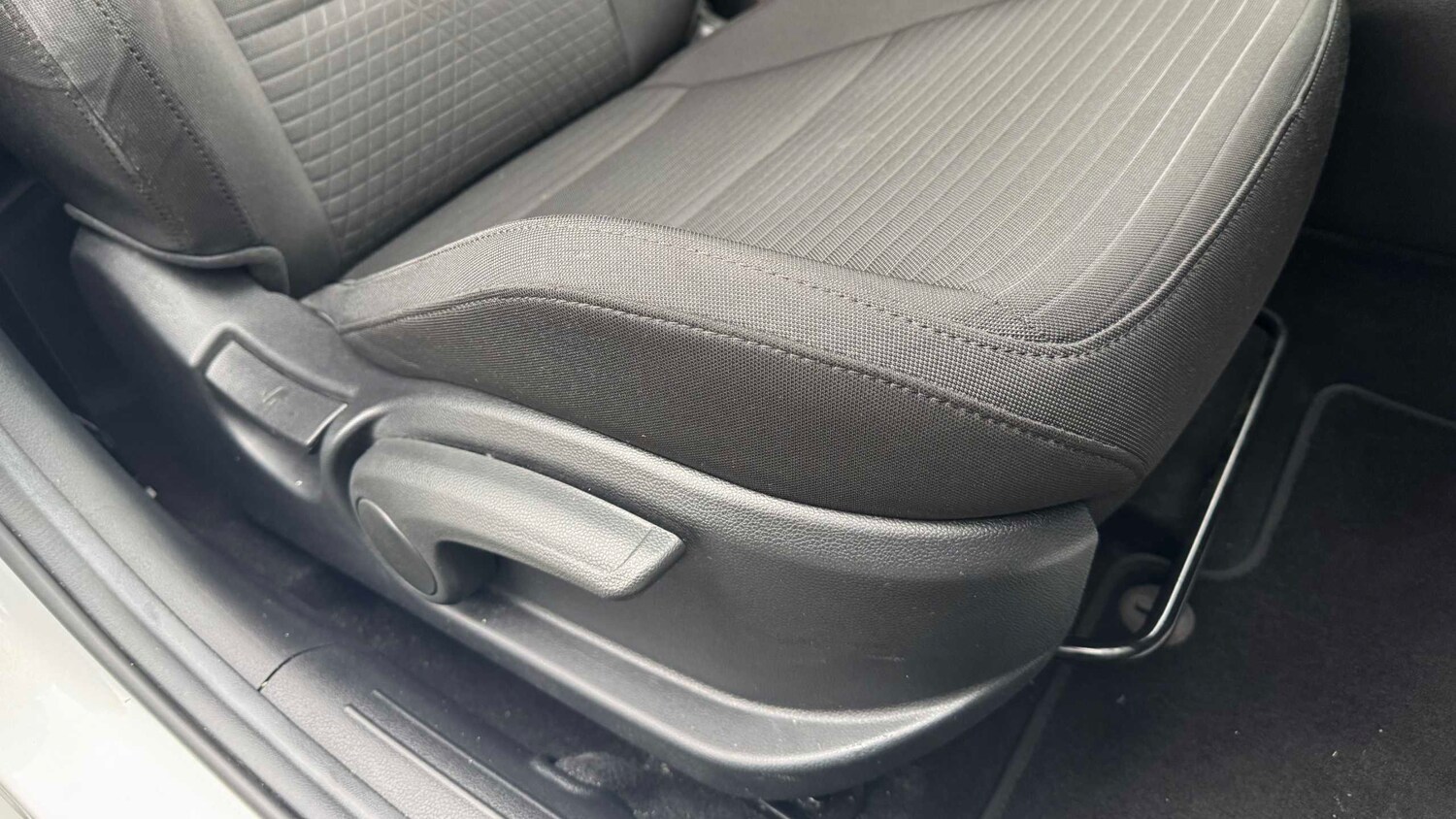 Used Hyundai i20 2020 for sale - 77972810: Photo 15