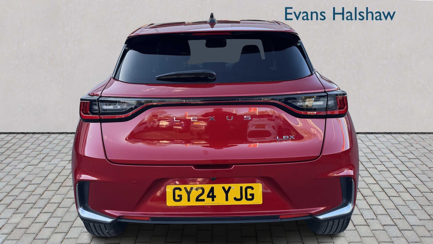 Used Lexus LBX 2024 for sale - 77857237: Photo 5