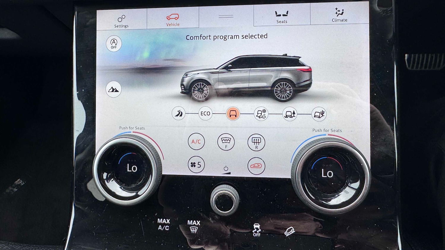 Used Land Rover Range Rover Velar 2018 for sale - 77996118: Photo 29