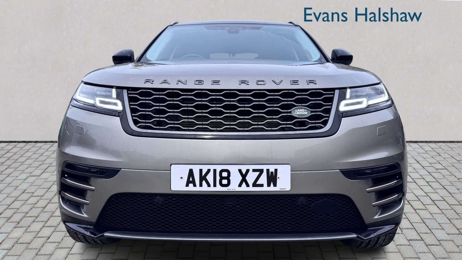 Used Land Rover Range Rover Velar 2018 for sale - 77996118: Photo 3