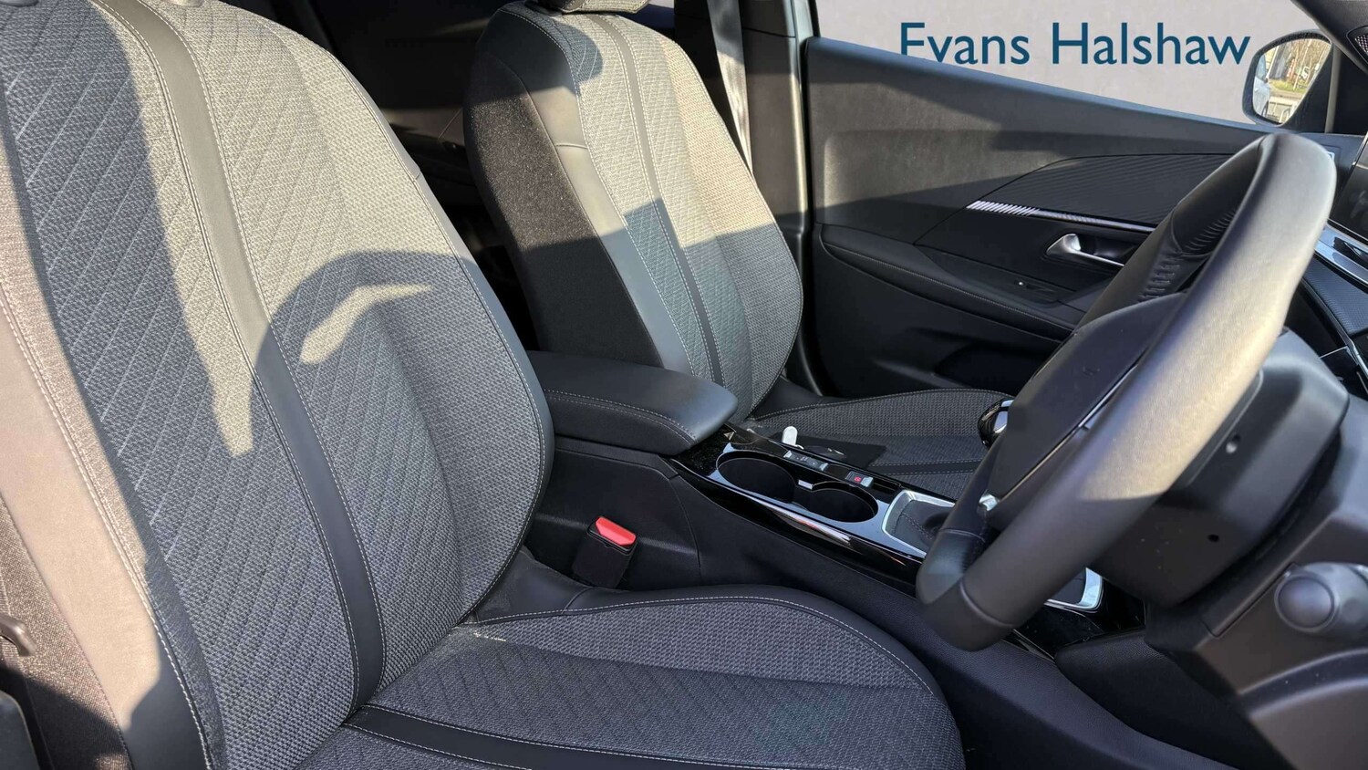 Used Peugeot 2008 for sale - 77862331: Photo 7