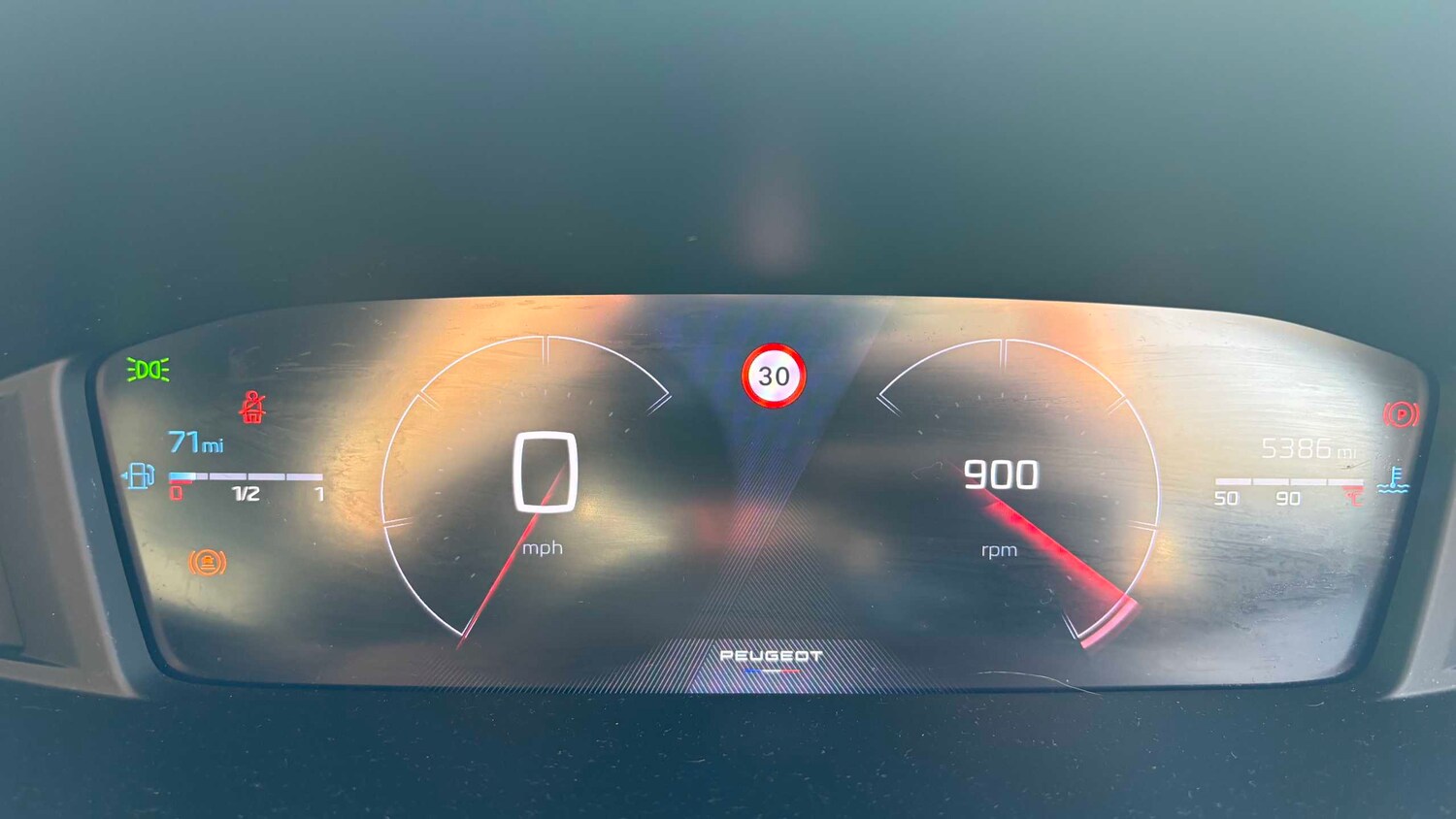 Used Peugeot 2008 for sale - 77862331: Photo 8