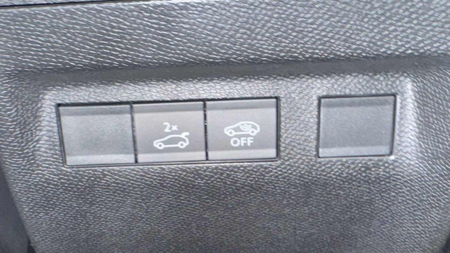 Used Vauxhall Grandland for sale - 77860755: Photo 16