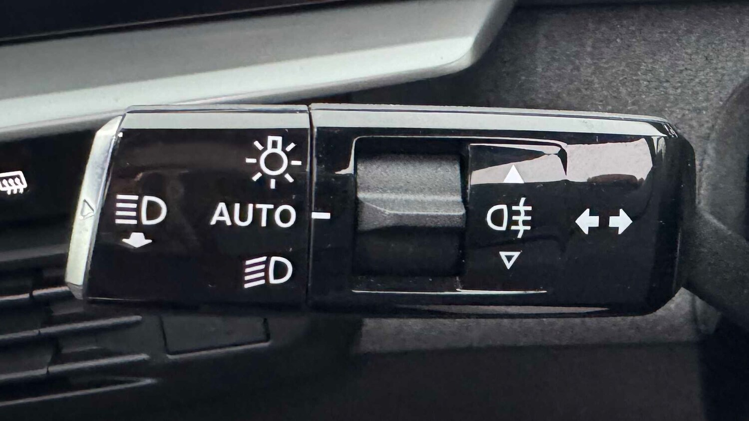 Used Vauxhall Grandland for sale - 77860755: Photo 21