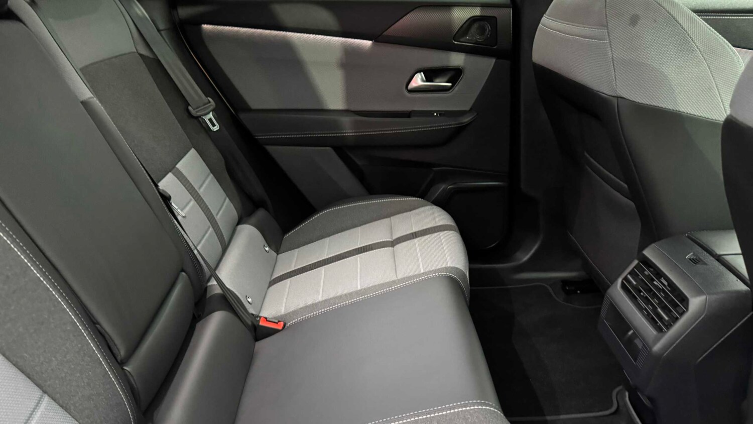 Used Vauxhall Grandland for sale - 77860755: Photo 33