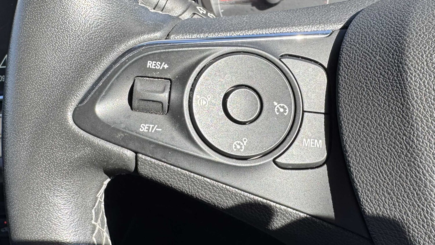 Used Vauxhall Crossland for sale - 77857975: Photo 16