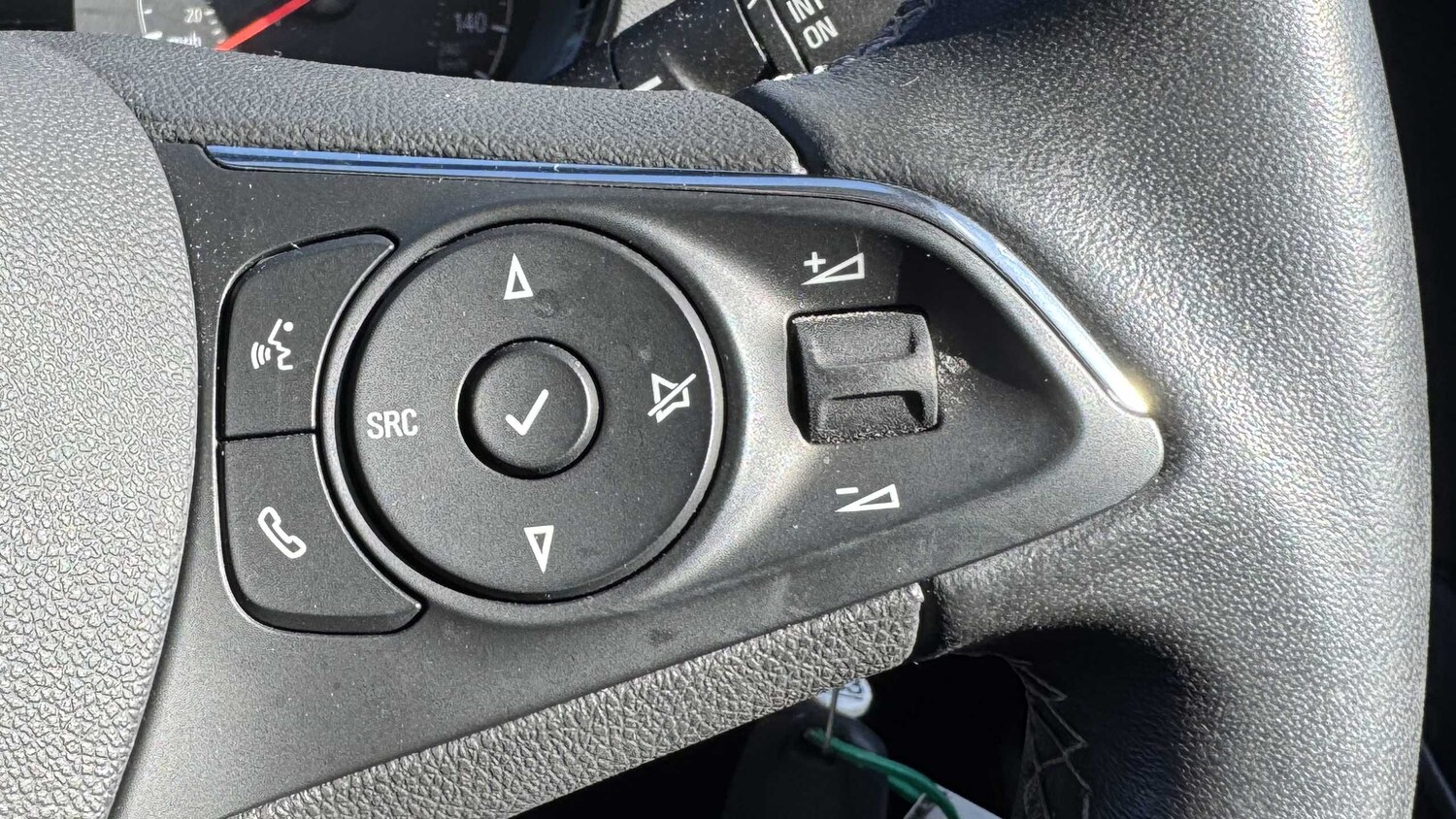 Used Vauxhall Crossland for sale - 77857975: Photo 17