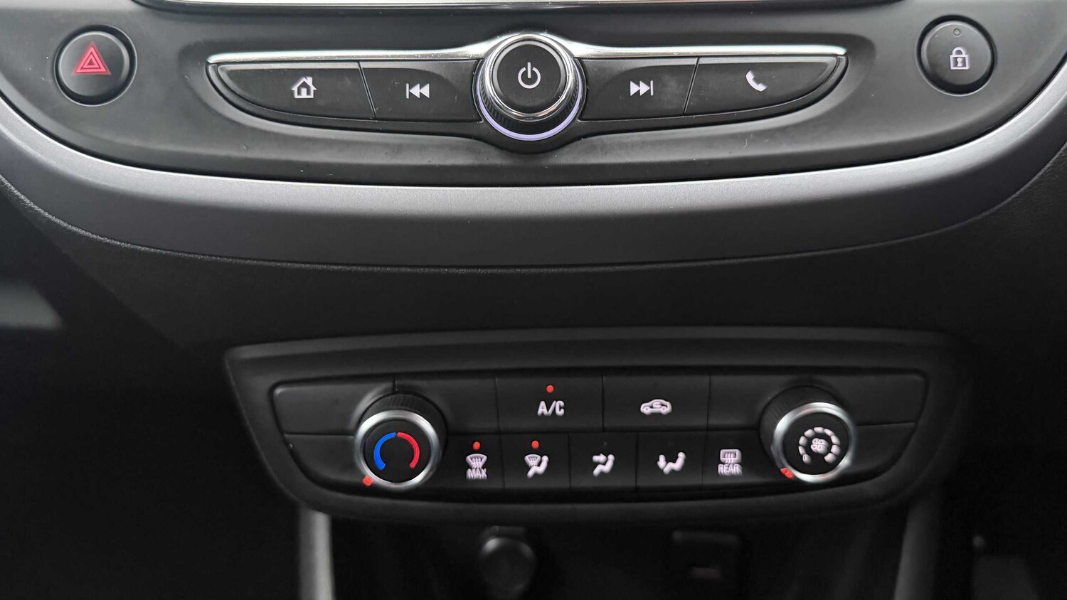 Used Vauxhall Crossland for sale - 77857975: Photo 20