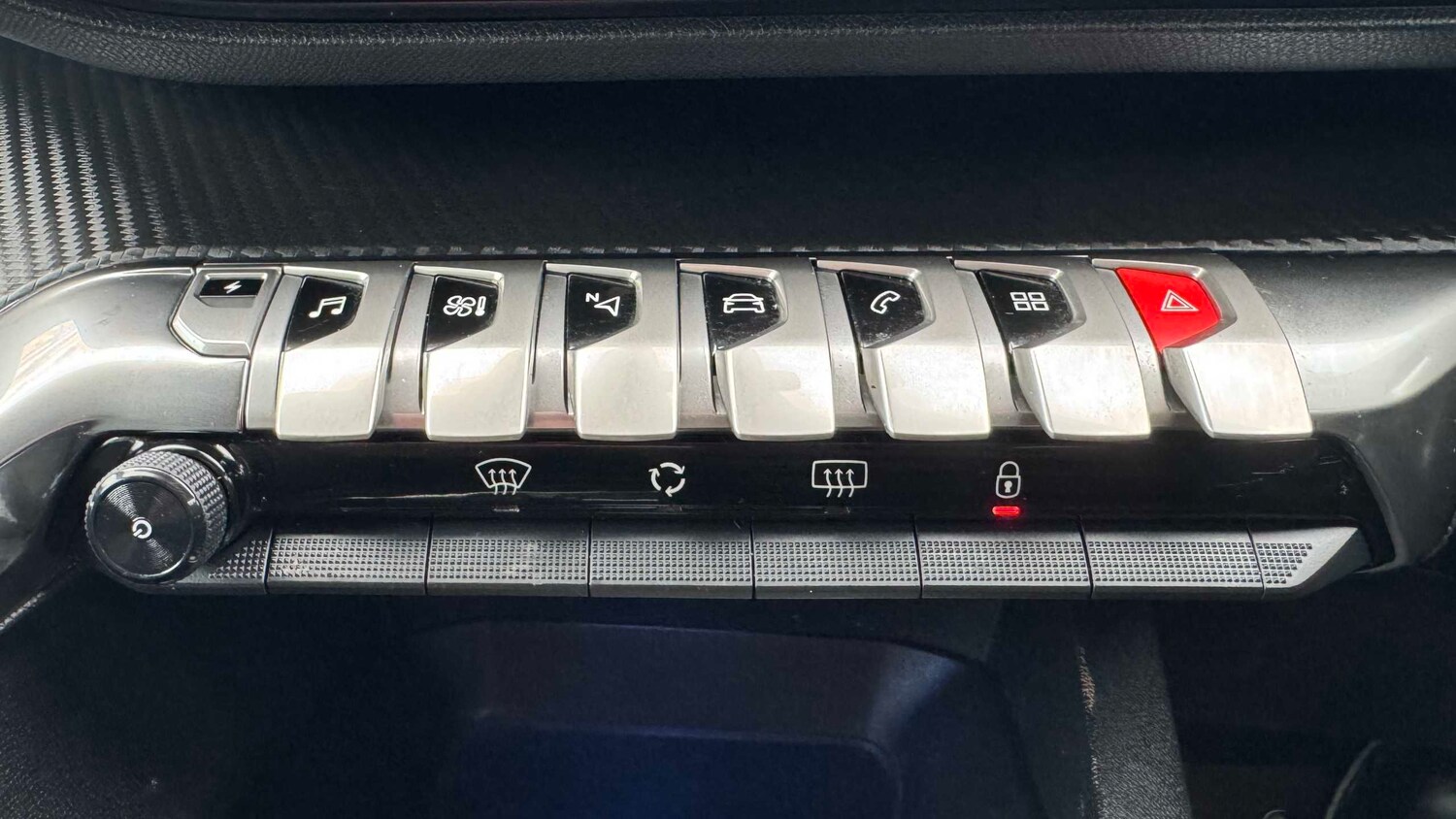 Used Peugeot 3008 for sale - 77861998: Photo 32