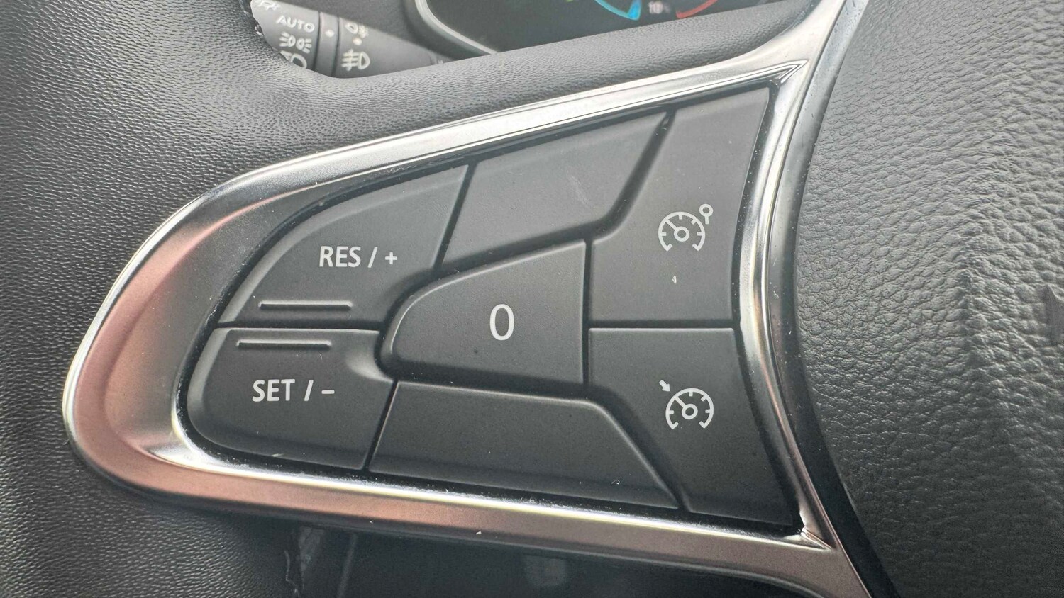 Used Renault Zoe 2023 for sale - 77857526: Photo 17