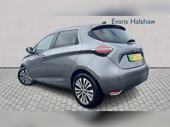 Used Renault Zoe 2023 for sale - 77857526: Photo
