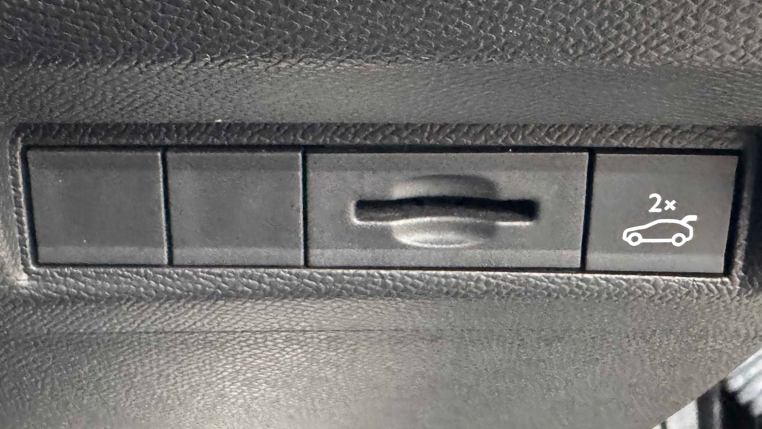 Used Peugeot 408 2023 for sale - 78037852: Photo 16