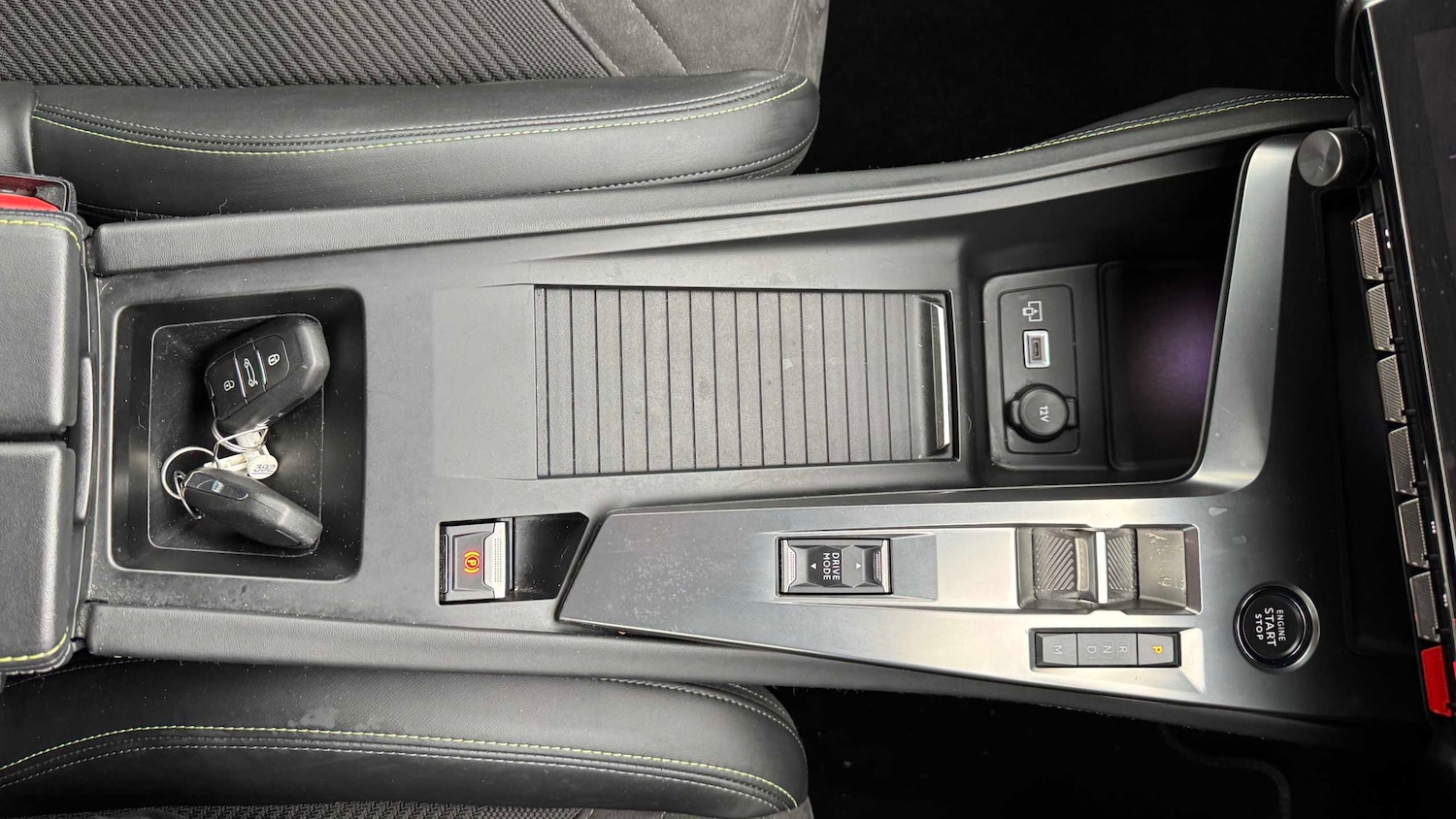 Used Peugeot 408 2023 for sale - 78037852: Photo 31