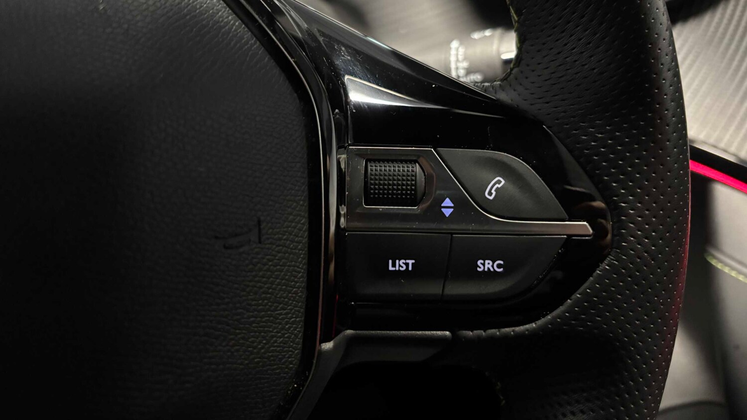 Used Peugeot 2008 for sale - 77858157: Photo 17