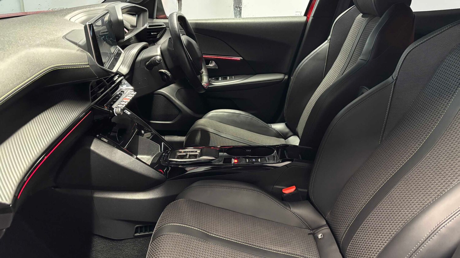 Used Peugeot 2008 for sale - 77858157: Photo 28