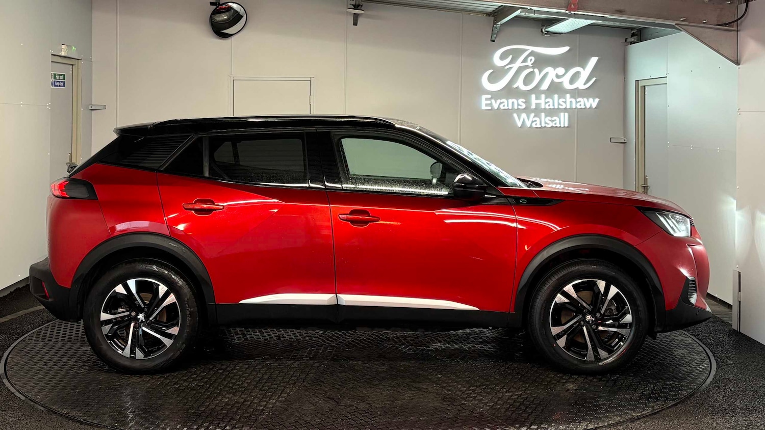 Used Peugeot 2008 for sale - 77858157: Photo 4