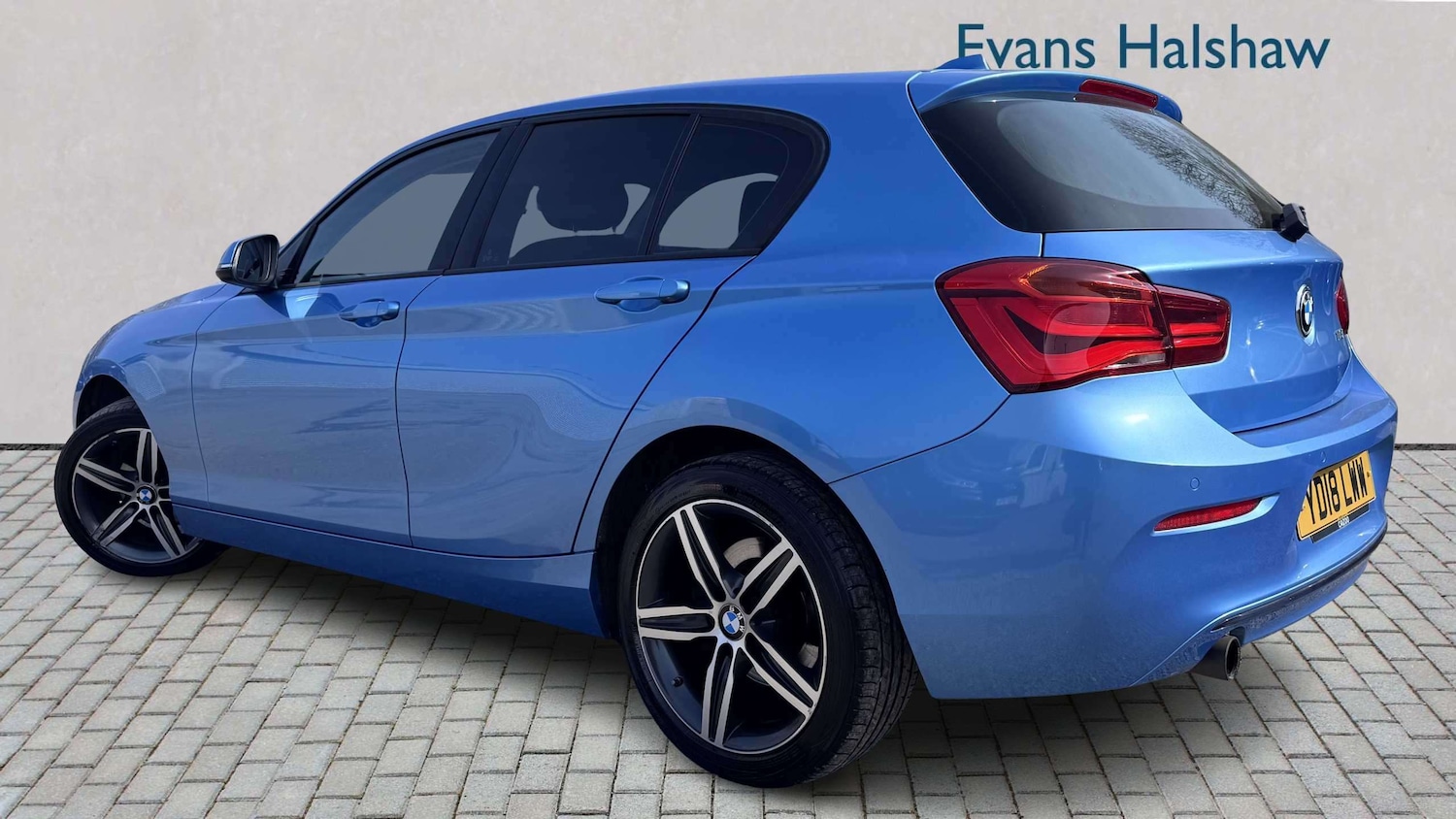 Used BMW 1 Series 2018 for sale - 77996140: Photo 2