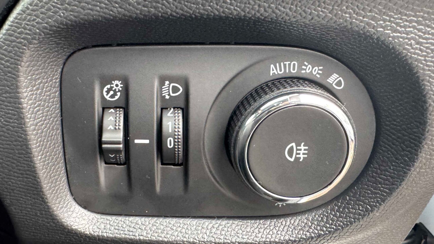 Used Vauxhall Corsa for sale - 77862706: Photo 16