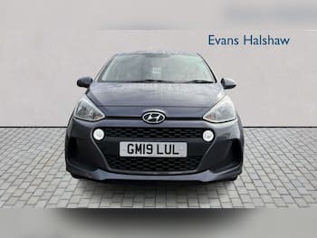 Used Hyundai i10 2019 for sale - 79702336: Photo
