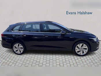 Used Volkswagen Golf 2023 for sale - 79239379: Photo