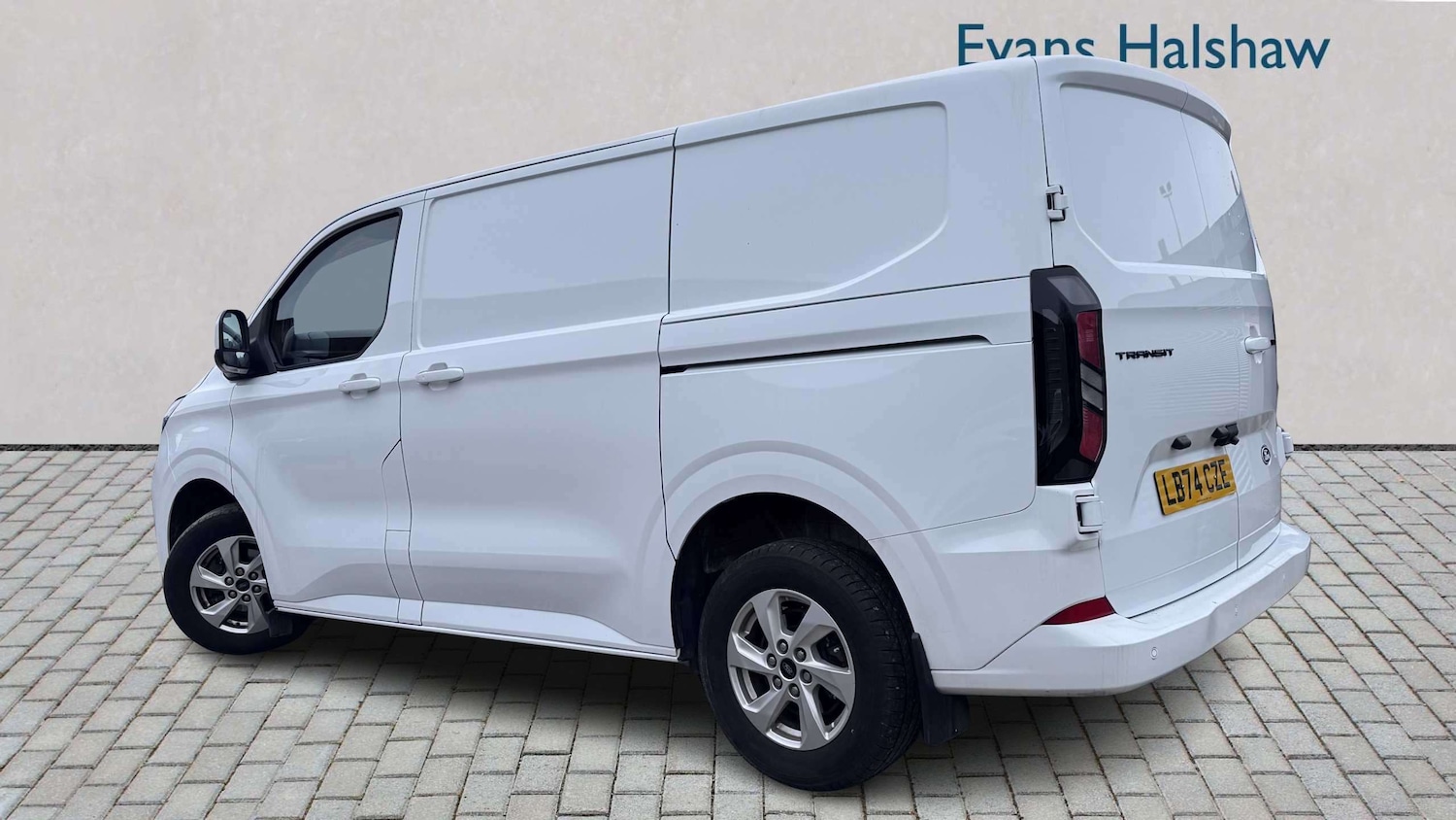 Used Ford Transit Custom 2025 for sale - 77856981: Photo 2