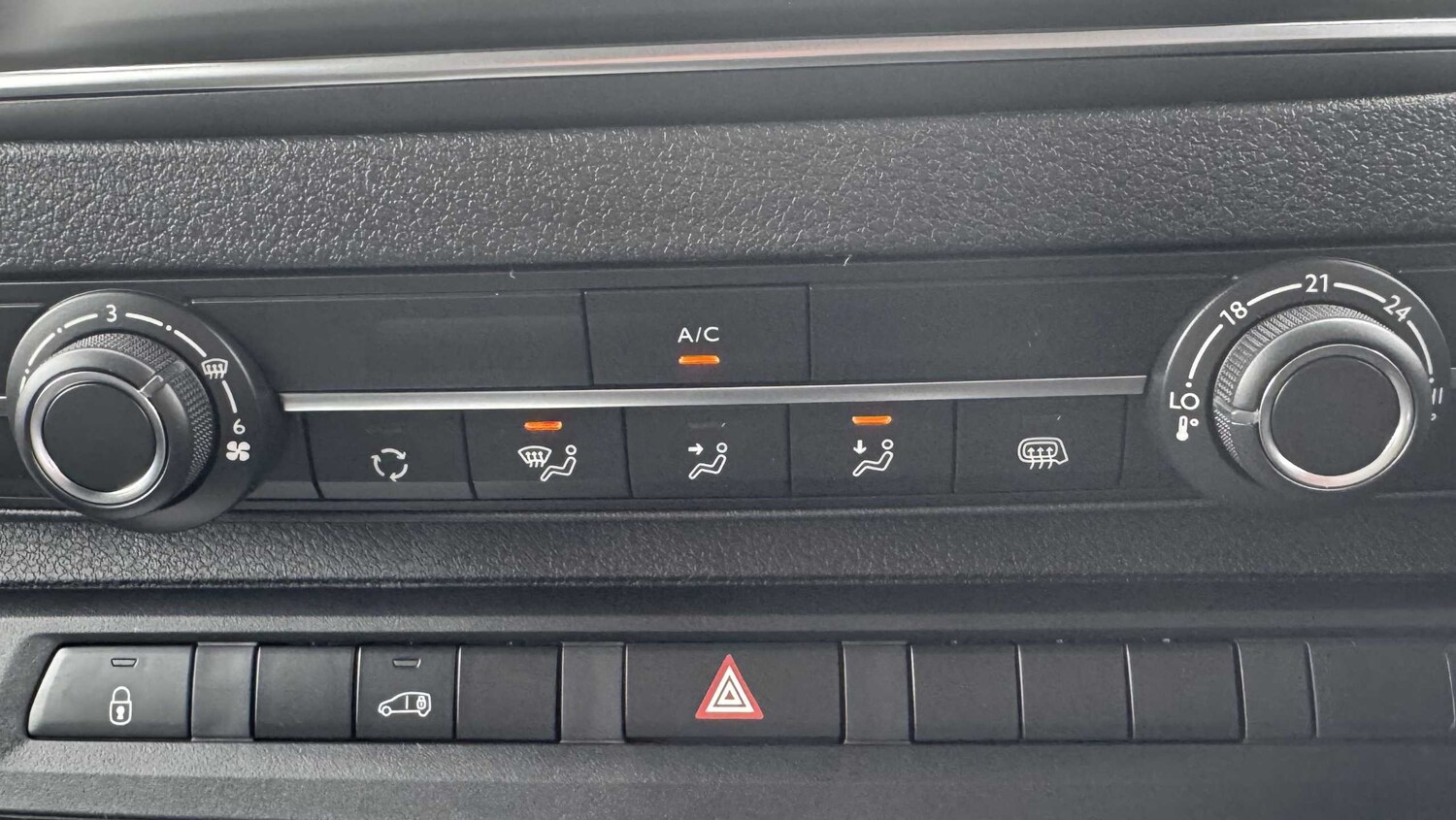 Used Vauxhall Vivaro Electric for sale - 77857685: Photo 27