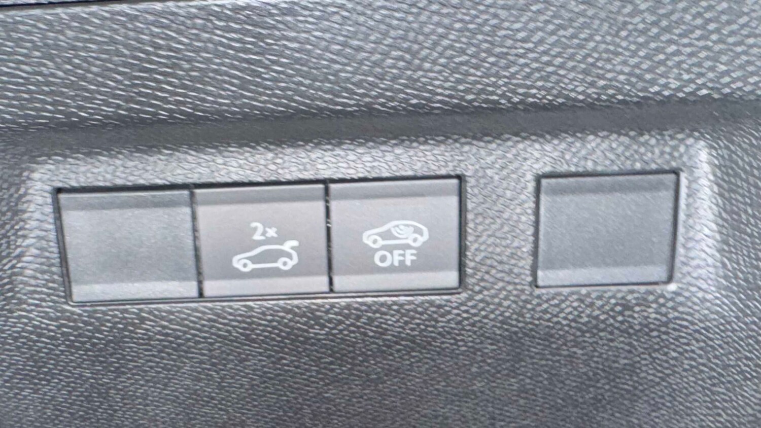 Used Vauxhall Grandland for sale - 77856936: Photo 17