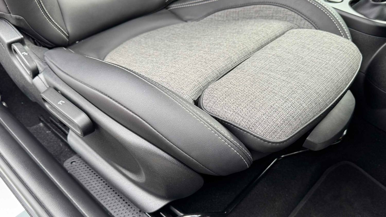 Used MINI Hatch 2022 for sale - 77983310: Photo 15