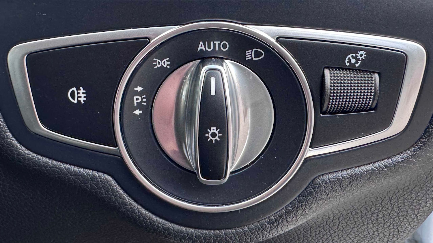 Used Mercedes-Benz C Class 2018 for sale - 78077025: Photo 17