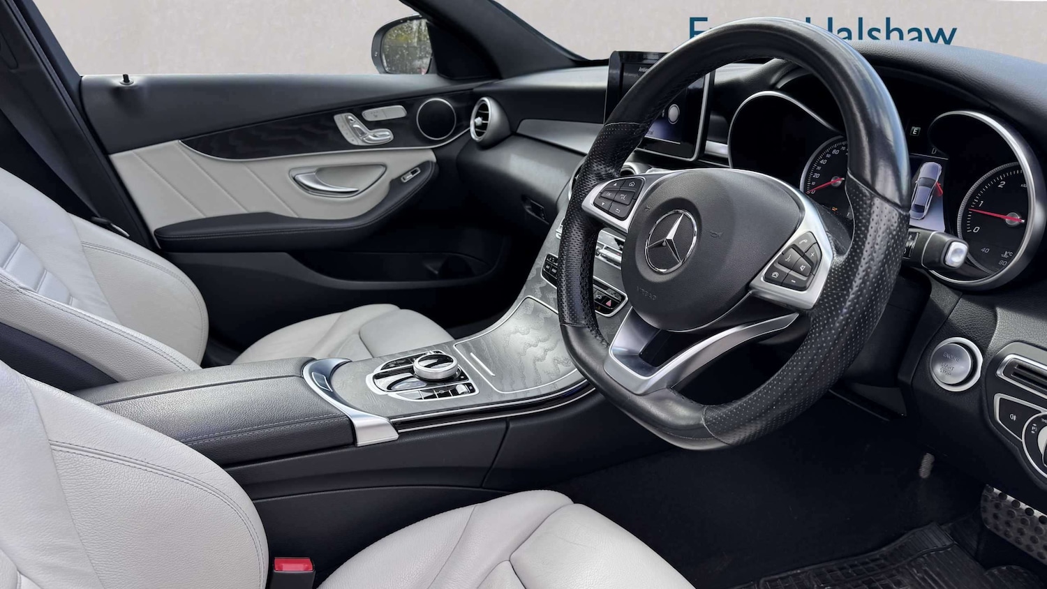 Used Mercedes-Benz C Class 2018 for sale - 78077025: Photo 32