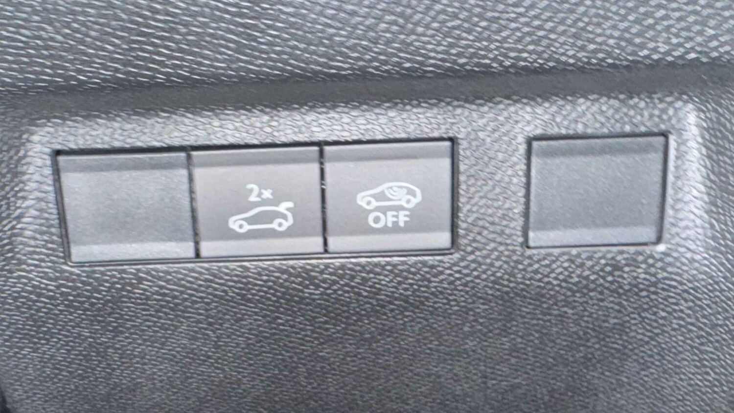 Used Vauxhall Grandland for sale - 77862533: Photo 16