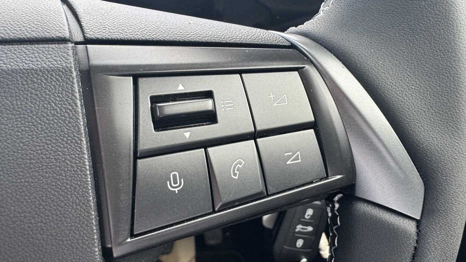 Used Vauxhall Mokka 2025 for sale - 78063871: Photo 9