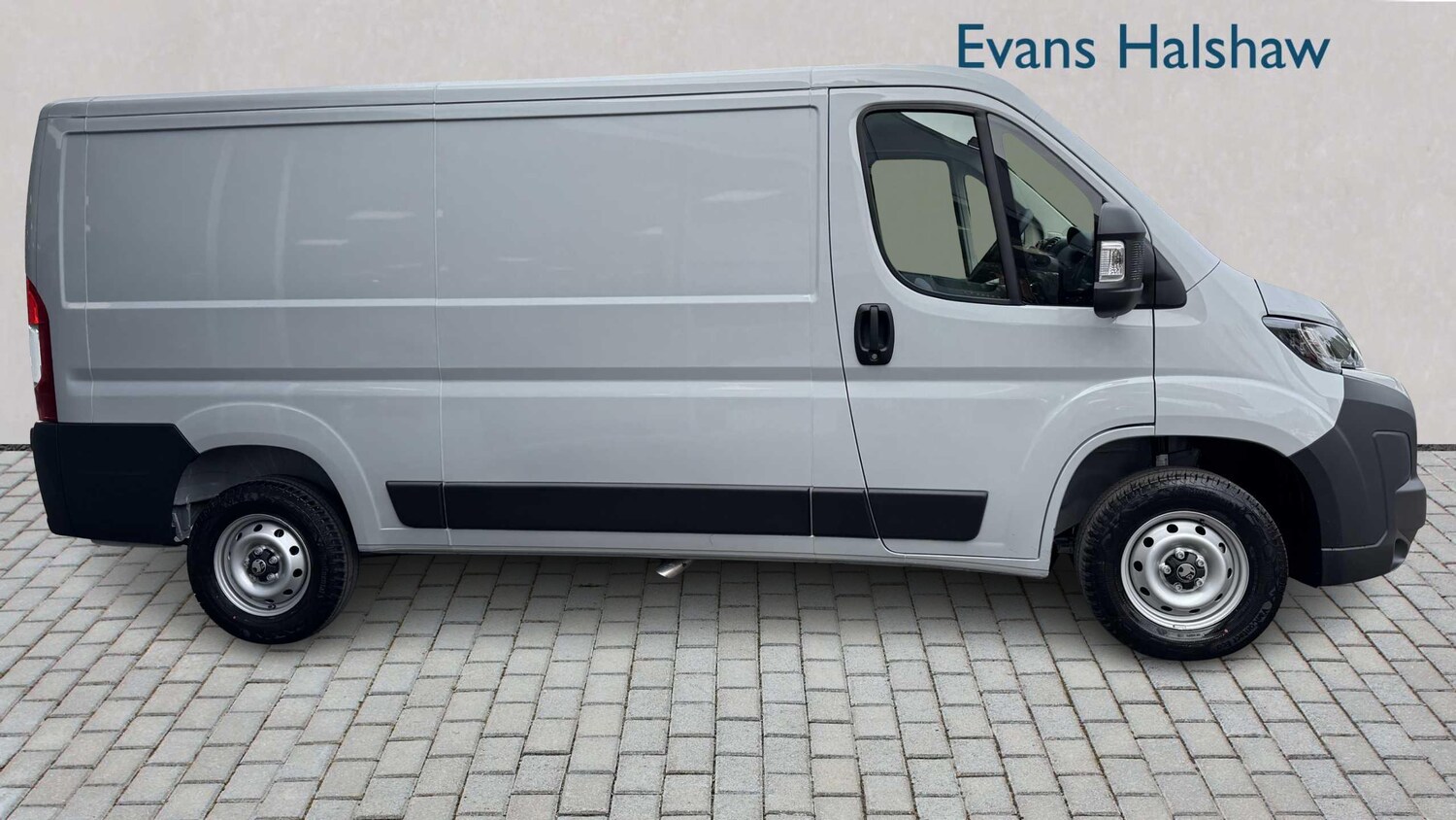 Used Vauxhall Movano 2025 for sale - 77859393: Photo 4