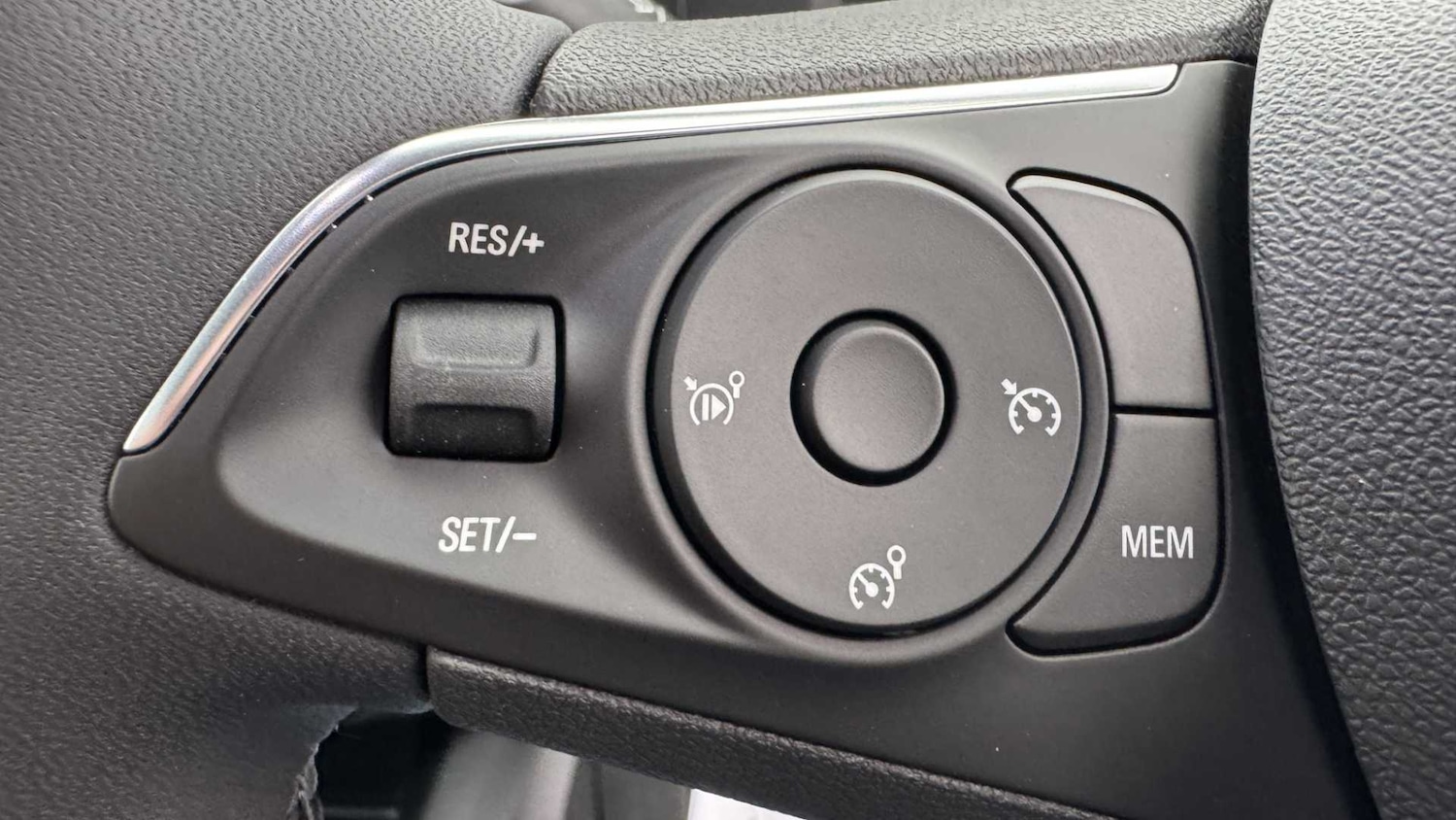 Used Vauxhall Mokka 2025 for sale - 77862333: Photo 17