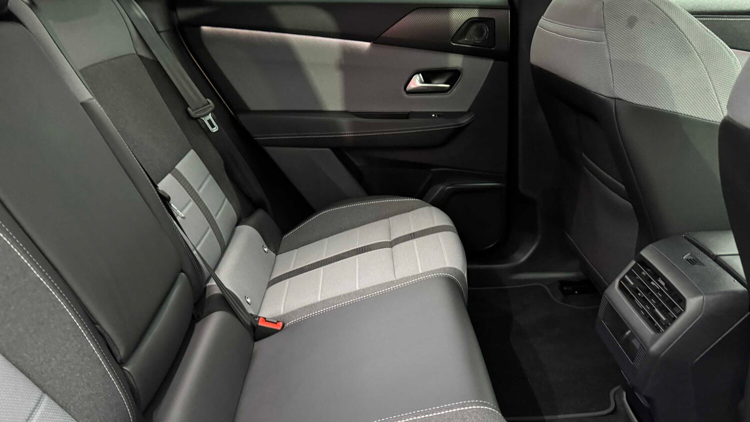 Used Vauxhall Grandland for sale - 77859164: Photo 33