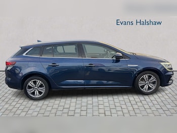 Used Renault Megane 2021 for sale - 77856665: Photo