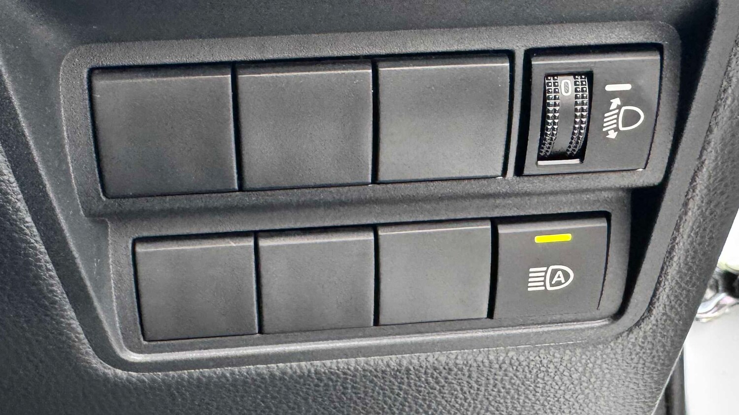 Used Toyota Yaris for sale - 77861973: Photo 16