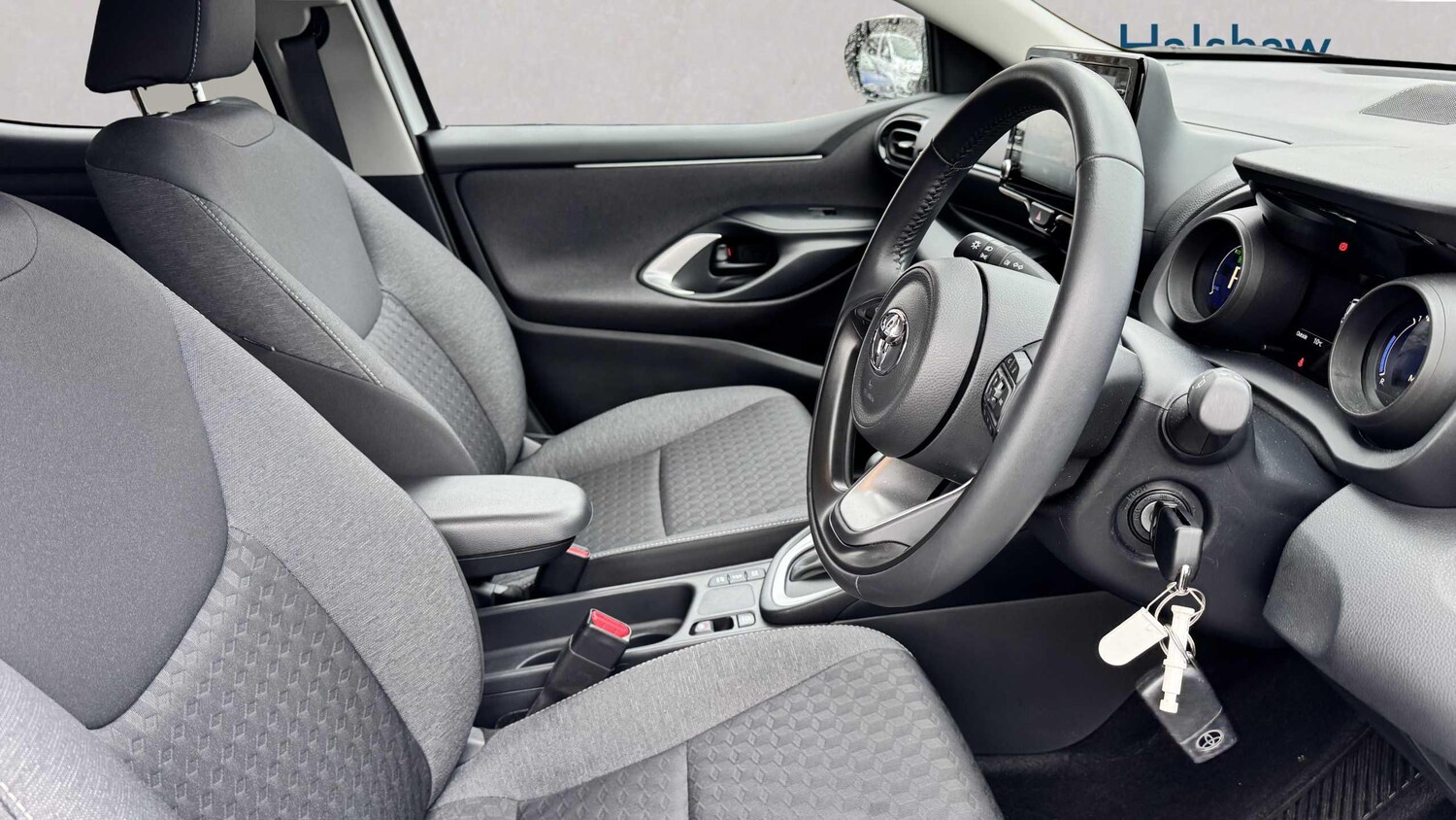 Used Toyota Yaris for sale - 77861973: Photo 30