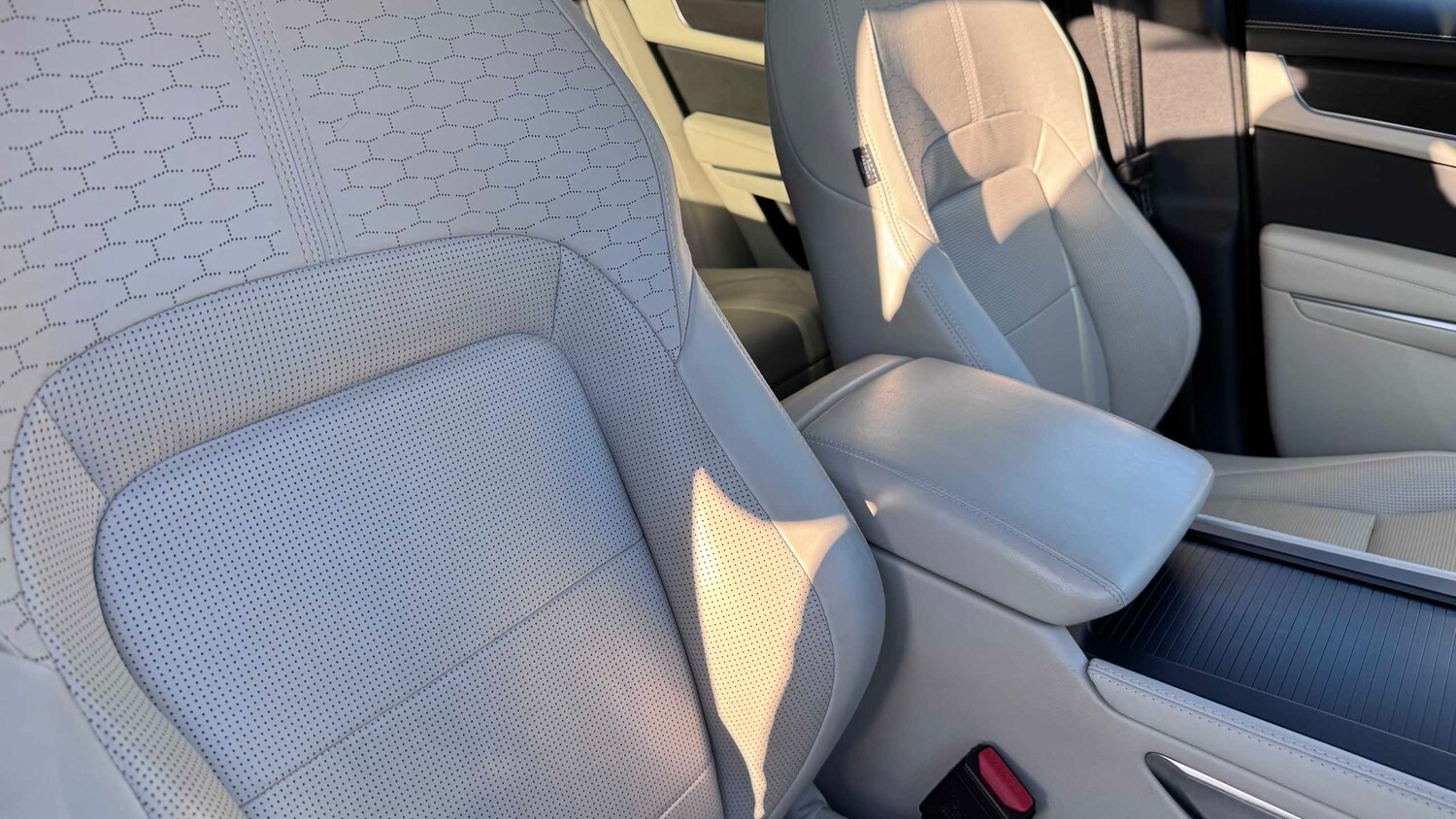 Used Jaguar F-Pace for sale - 77943456: Photo 31