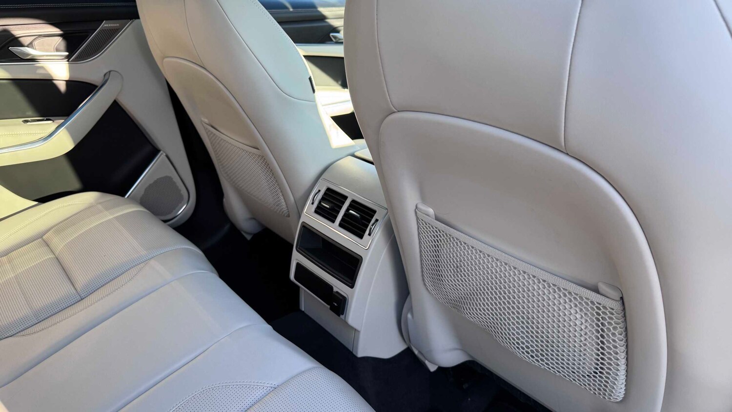 Used Jaguar F-Pace for sale - 77943456: Photo 32