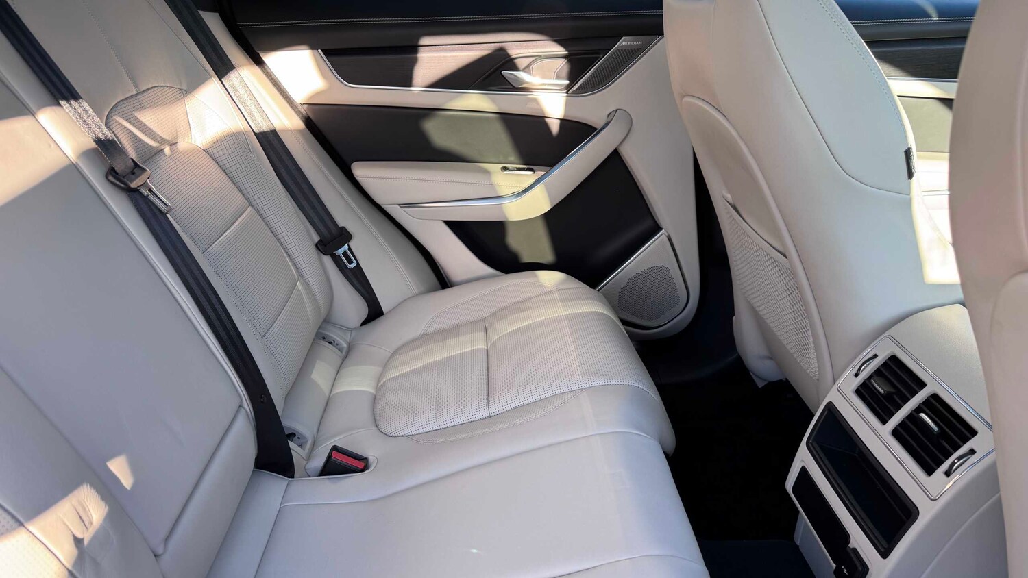 Used Jaguar F-Pace for sale - 77943456: Photo 33