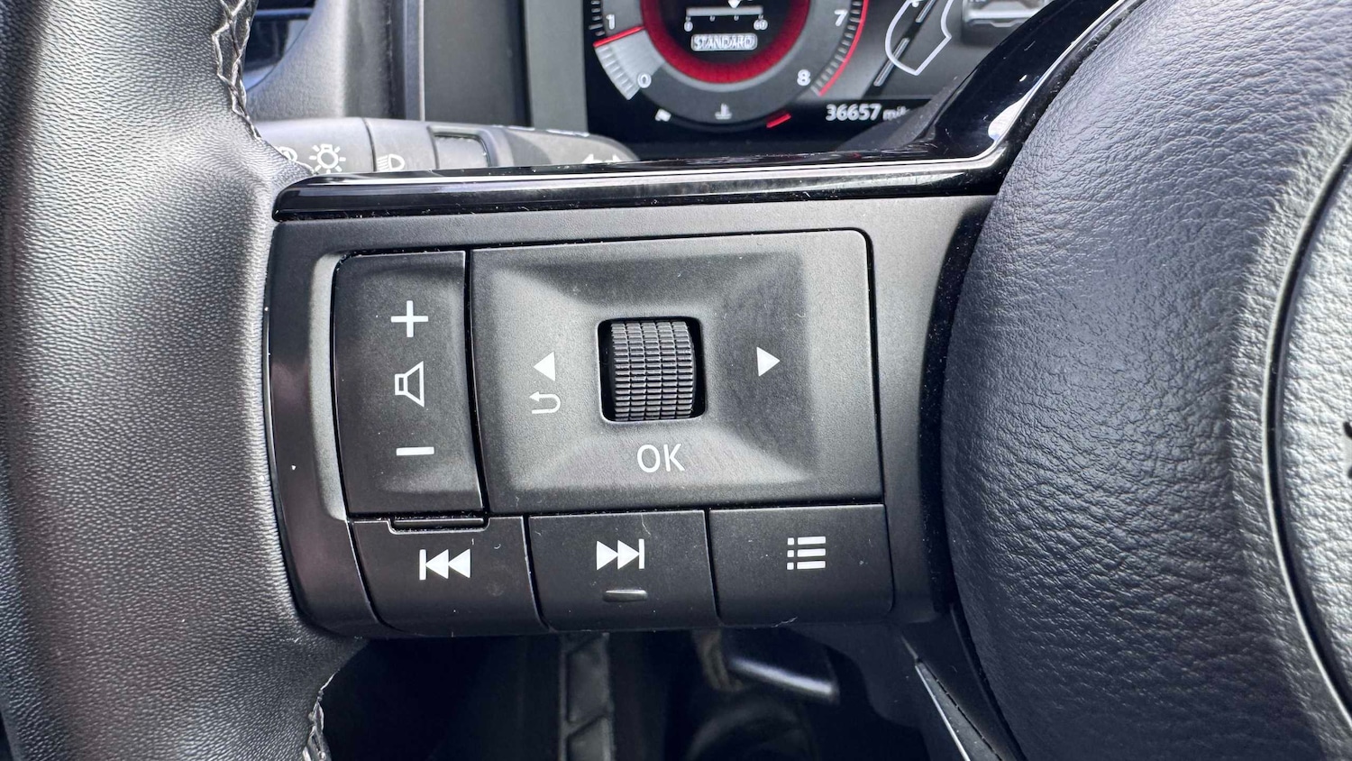 Used Nissan Qashqai for sale - 77857224: Photo 17