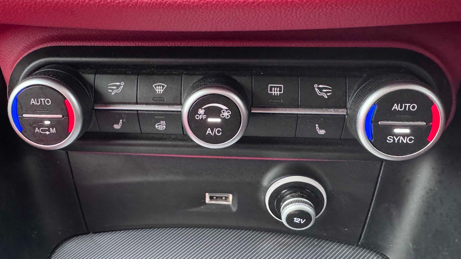 Used Alfa Romeo Stelvio 2018 for sale - 77995869: Photo 31