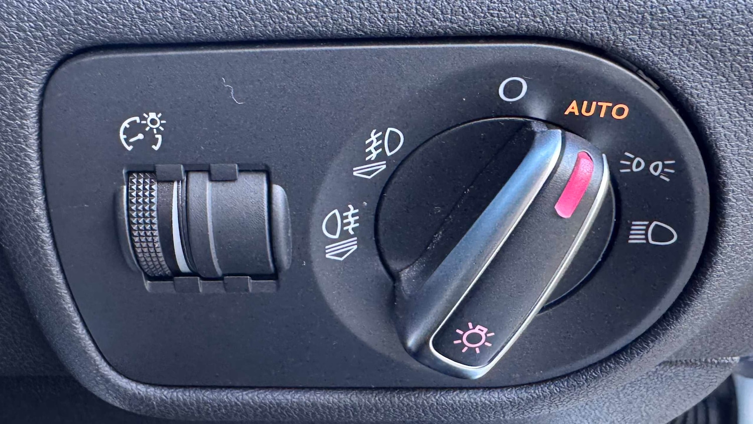 Used Audi A1 2015 for sale - 77899287: Photo 16